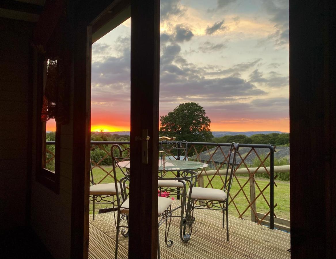 Cherry Tree Glamping Lodge Somerset  Exterior foto