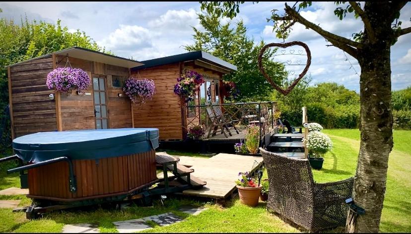 Cherry Tree Glamping Lodge Somerset  Exterior foto